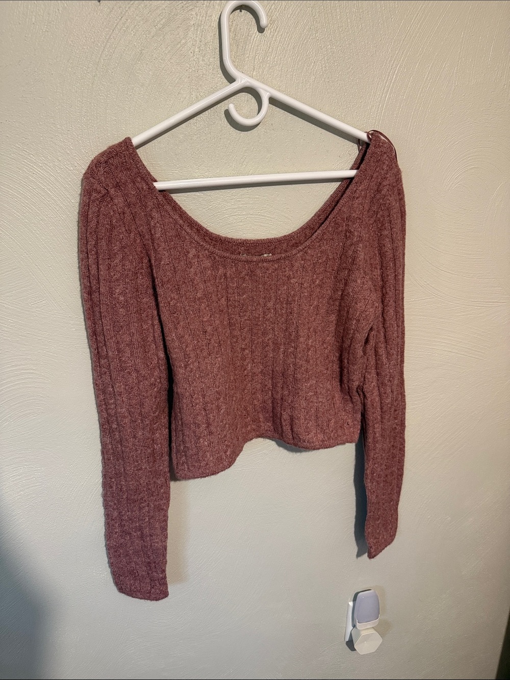 American Eagle Outfitters Mauve Ribbed Off-the-Shoulder Cropped Sweater